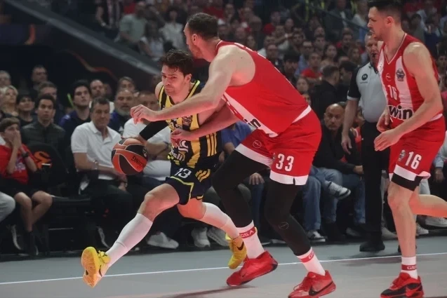 Avroliqa: Fənərbağça Olimpiakosa məğlub oldu, finalda Real Madrid - Olimpiakos qarşılaşması