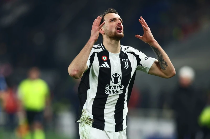 Milan Qattini almaq üçün Yuventusa iki oyunçu təklif edib