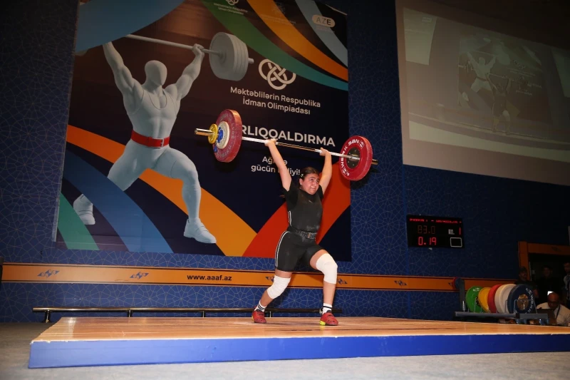 Hənifə Məhərrəmli olimpiadada ilk yeri tutdu