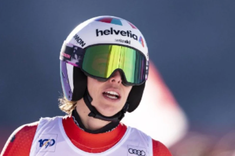 Michelle Gisin Accident: Neck and Wrist Surgeries