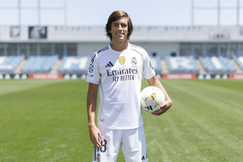 Alvaro Carreras to miss Champions League match against Manchester City due to injury