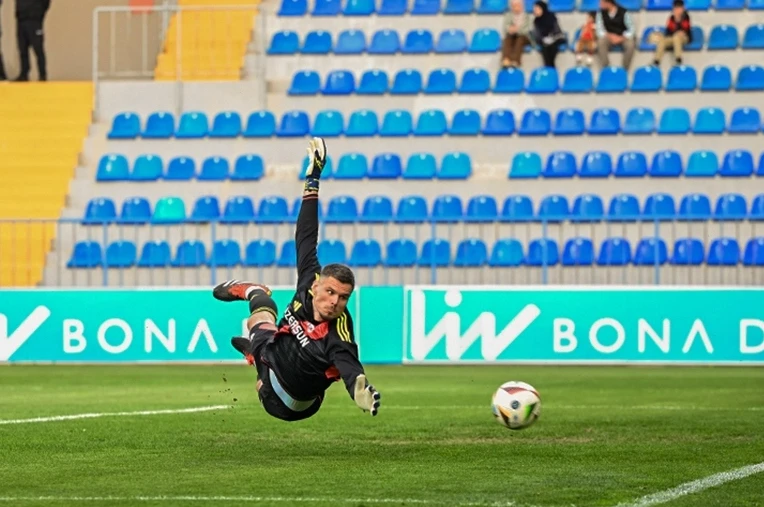 Buntiç: “Azərbaycanda fərqli futbol mədəniyyəti gördüm”