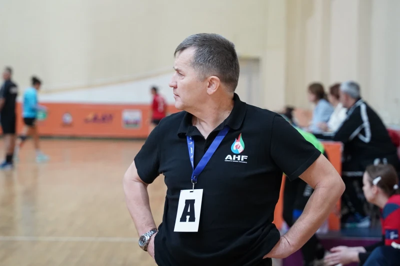 Aleksandr Revva: Azərbaycan qadın həndbol millisinin İslam Həmrəyliyi Oyunlarındakı hədəfi mükafat qazanmaqdır Aleksandr Revva: Azərbaycan qadın həndbol millisinin İslam Həmrəyliyi Oyunlarındakı hədəfi mükafat qazanmaqdır
