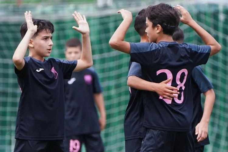 Sabah Futbol Akademiyasının komandaları aşağı yaş liqalarında 7 qələbə qazanıb
