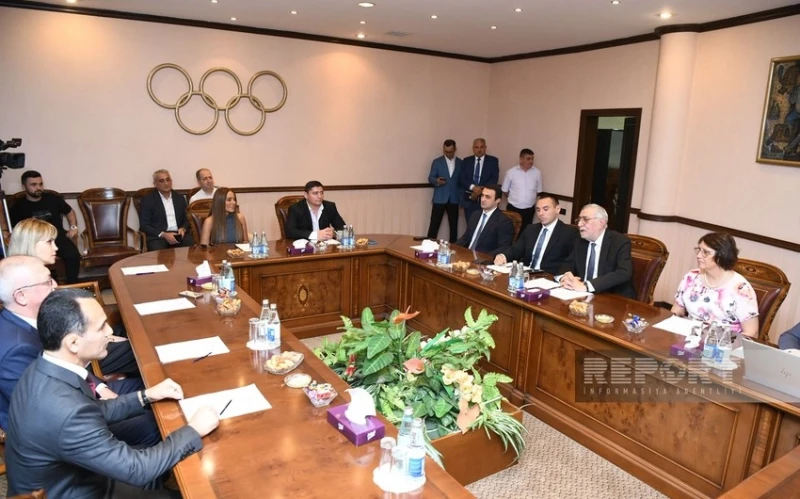 MOK İcraiyyə Komitəsinin İclasında Bakı-2015, Süni İntellekt, Olimpiya Günü və EYOF-2025 Məsələləri Müzakirə Edilib