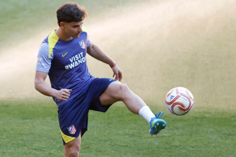 Julian Alvarez ready to push for Atletico move