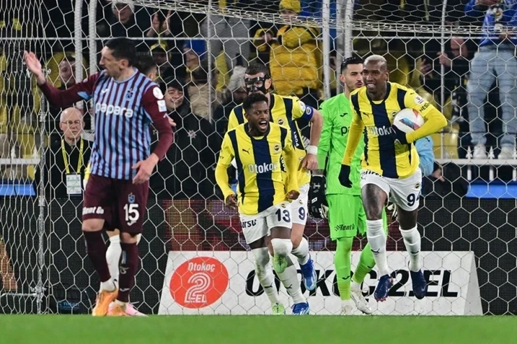 "Fənərbaxça" doğma meydanda "Trabzonspor"a qələbə çaldı