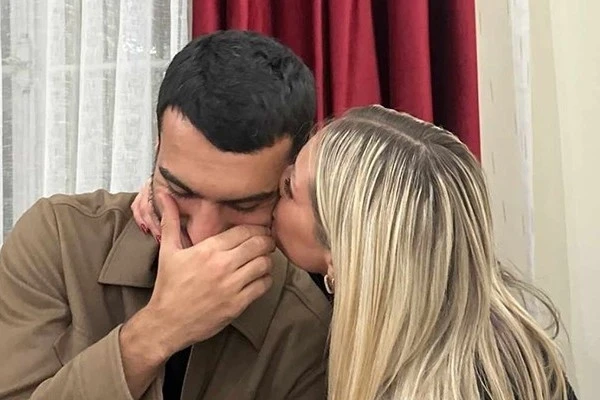 Mahir Emrelinin sevgilisi kimdir?