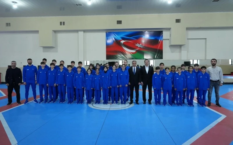Gimnaziadaya yollanan taekvondoçularla görüş keçirilib