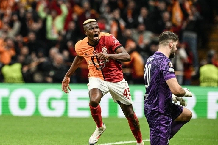 İngiltərə klubu Viktor Osimhenə görə 75 milyonundan keçməyə hazırdır