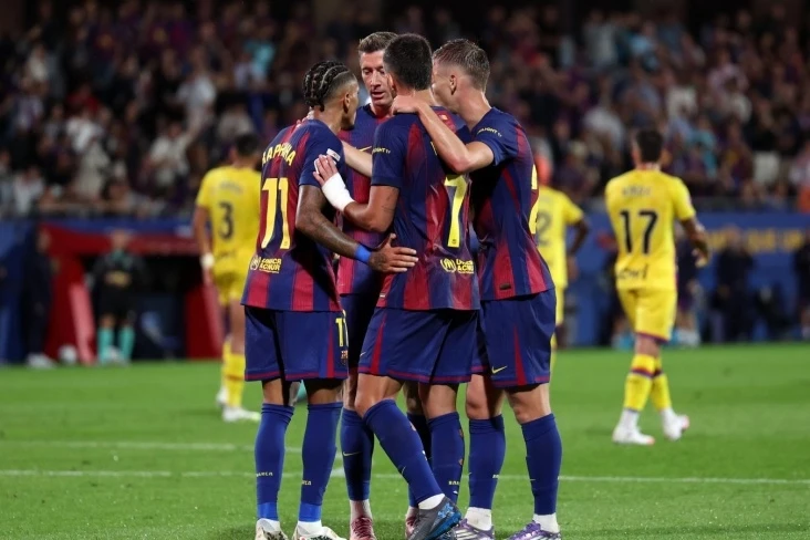 Barcelona is looking at candidates for a new winger transfer