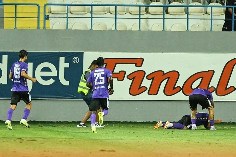 Sumqayıt'lı futbolcular en büyük kazancı Karabağ'ı yenerek elde ettiler