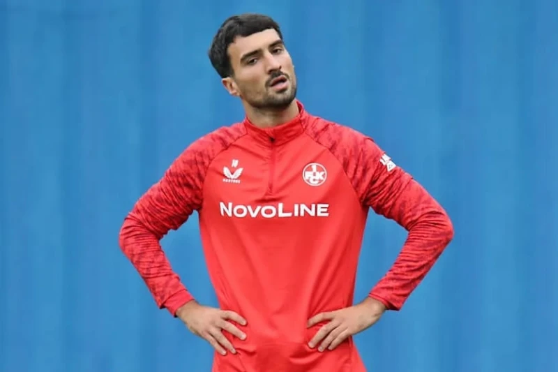 Лайк Махира Эмрели вызвал новый скандал в Германии Лайк Махира Эмрели вызвал новый скандал в Германии