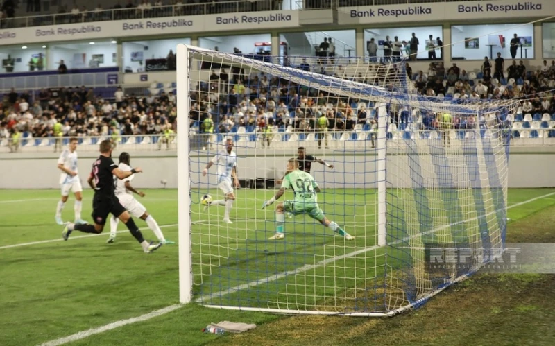 Sabah - Levski oyununda hesab açılıb, ikinci hissə başlayıb: YENİLƏNİR