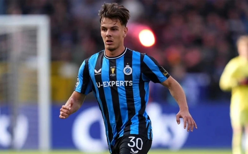 Milan Ardon Yaşari ilə müqavilə imzalayır