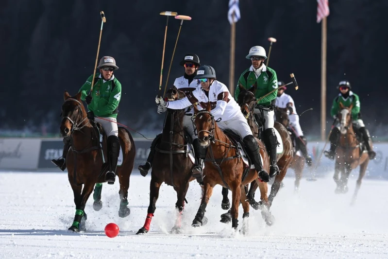 Azerbaijan's snow polo team starts the fight in the World Cup - PHOTO