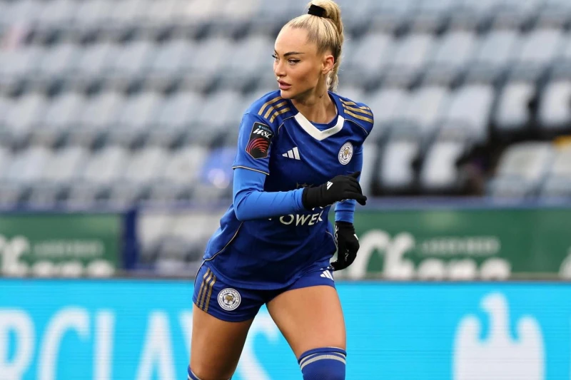 Alisha Lehmann Leicester City'de ilk maçına çıktı, tüm gözler üzerindeydi - VİDEO