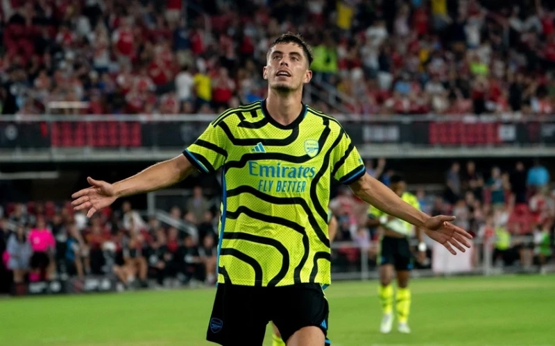 Arsenalın hücumçusu mövsümü erkən başa vurub