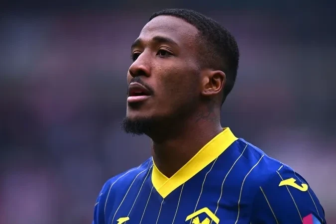 İtalya Serie A'nın en hızlı futbolcusu Wolverhampton'a transfer oldu