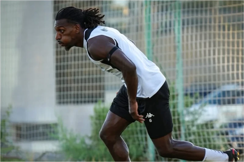 Neftçi futbolçusu Sessi D’Almeyda Messi-nin vida matçında iştirak edə bilər