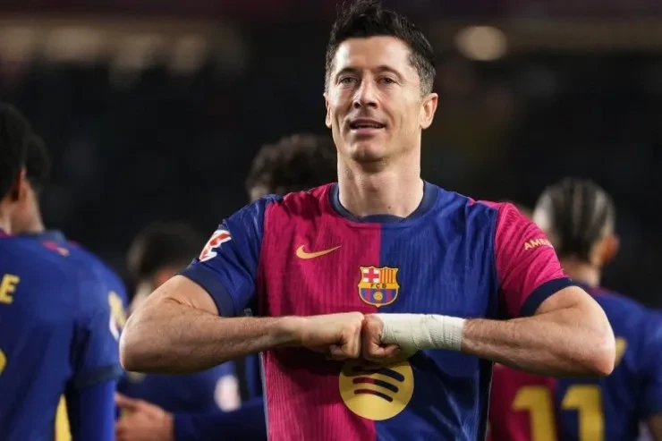 Barcelona Lewandowski'nin Yerine Vlahovic'i Almayı Planlıyor