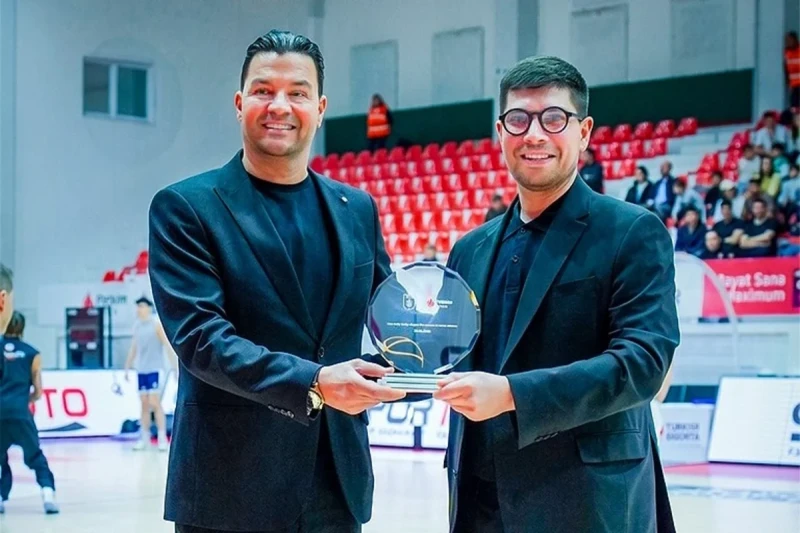Neftçi İK və Aliağa Petkim Spor basketbol üzrə əməkdaşlığı müzakirə edib