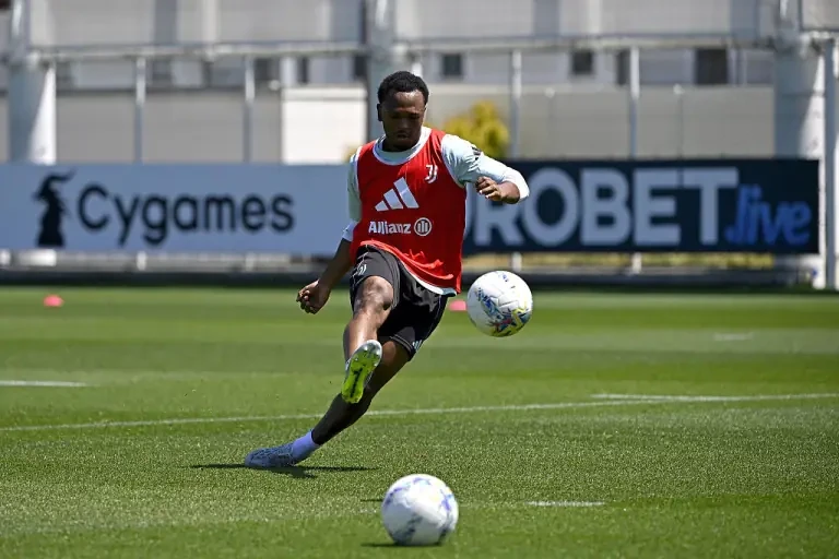 Loi Openda's departure from Juventus