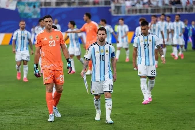 Argentina millisinin iki oyunçusu yaralanıb