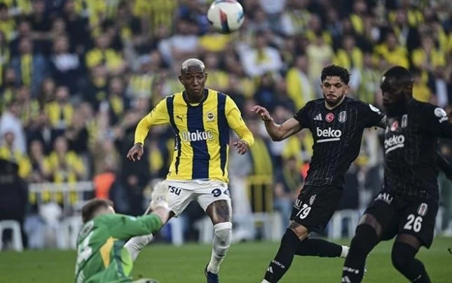 "Beşiktaş" "Fənərbaxça" üzərində qələbə qazandı