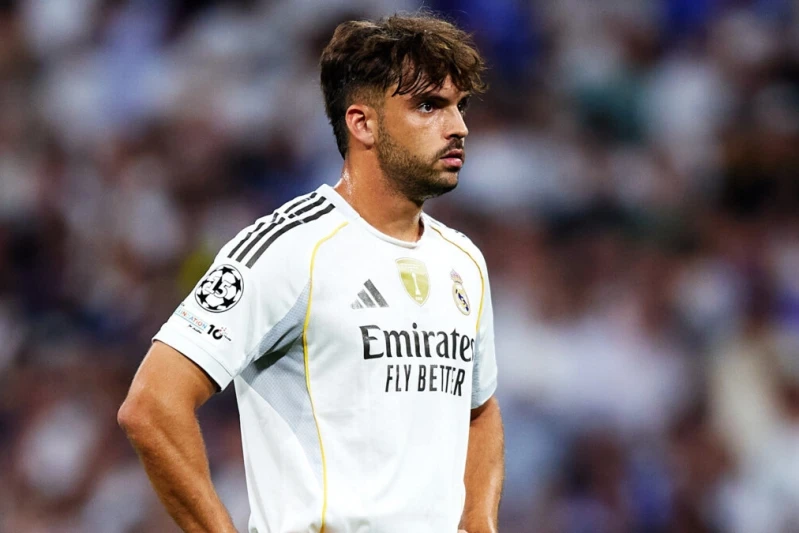 Raul Asensio Alaves azarkeşləri tərəfindən təhqir edilib