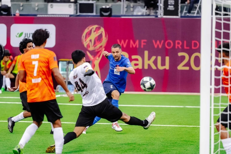 33 goals scored on the first day of the World Championship held in Baku