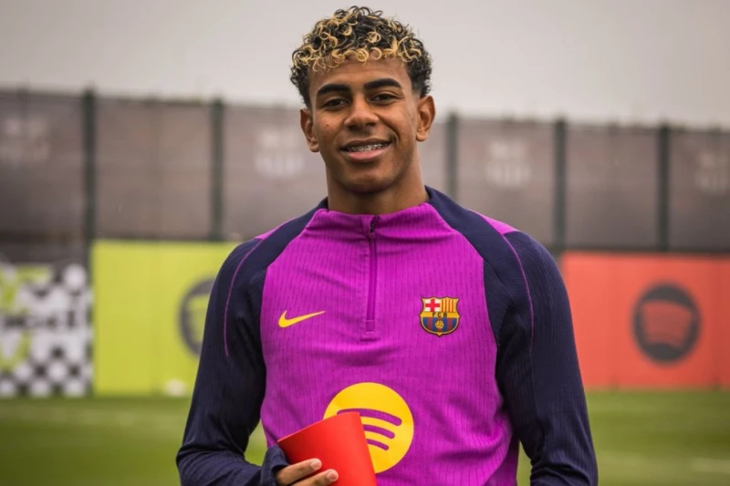 Lamine Yamal Named La Liga Player of the Month for Second Consecutive Time