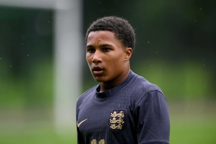 Barselona Norviçin 16 yaşlı oyunçusu ilə müqavilə bağlamağa yaxındır