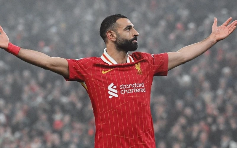 İngiltərə Premyer Liqası: “Liverpul” inamlı qələbə qazanaraq “Çelsi” ilə xal fərqini 7-yə çatdırıb
