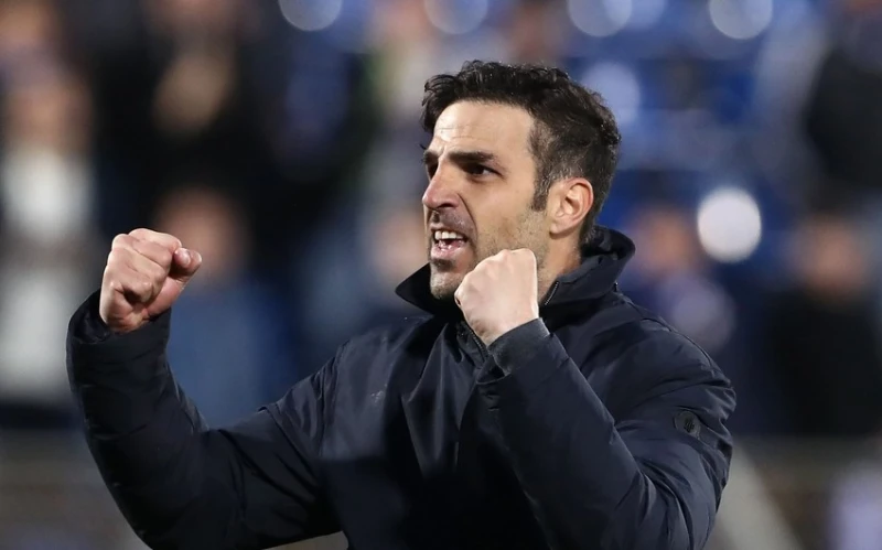 Inter, Cesc Fabregas'ı teknik direktör olarak atamak için Como ile görüşmelere başladı