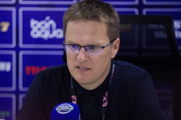 Dambrauskas to journalists: Respect us