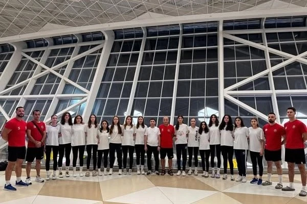U-16 Kız Voleybol Milli Takımımız, BDT Oyunlarına Hazırlık Amacıyla Özbekistan'a Gitti