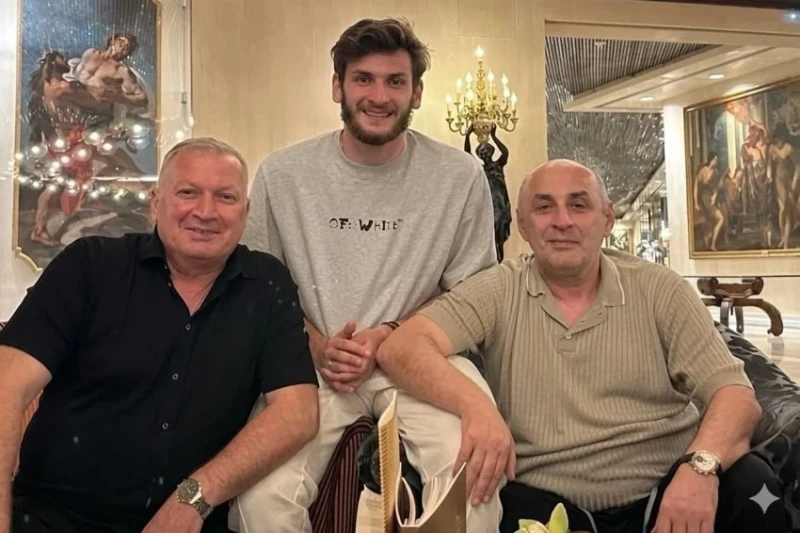 Badri Kvaratsxeliya oğlunun Arsenala keçidi ilə bağlı yayılan xəbərlərə münasibət bildirib