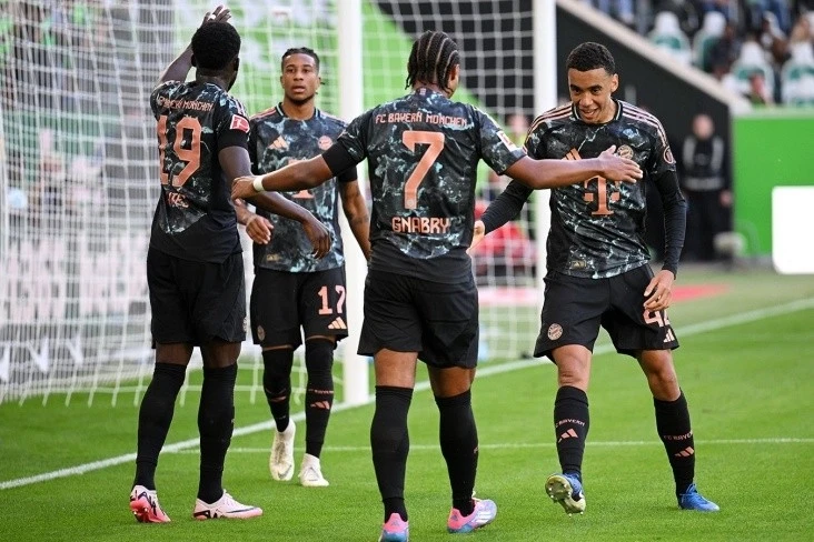 Nico Williams' agents demand an annual salary of 20 million euros from Bayern