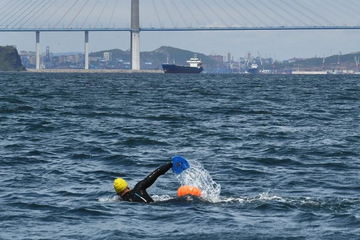 Russian swimmer goes missing at Bosphorus race