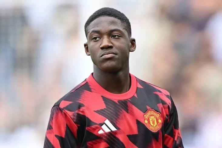 Kobbie Mainoo could leave Manchester United if he doesn't receive a new contract offer;