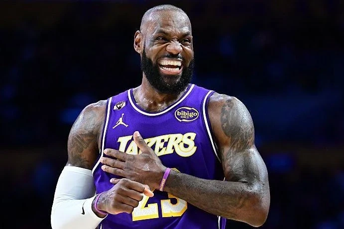 Lebron James Joins Philadelphia 76ers