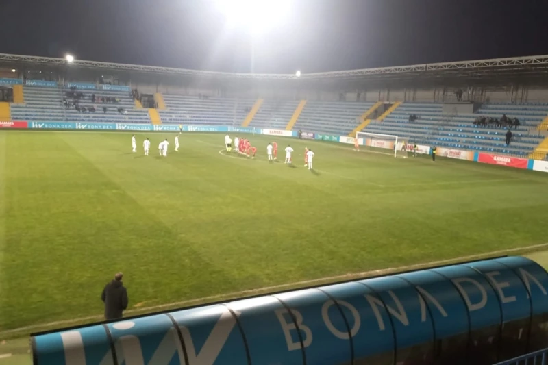 Araz-Naxçıvan 10 nəfərlə Qarabağa məğlub oldu