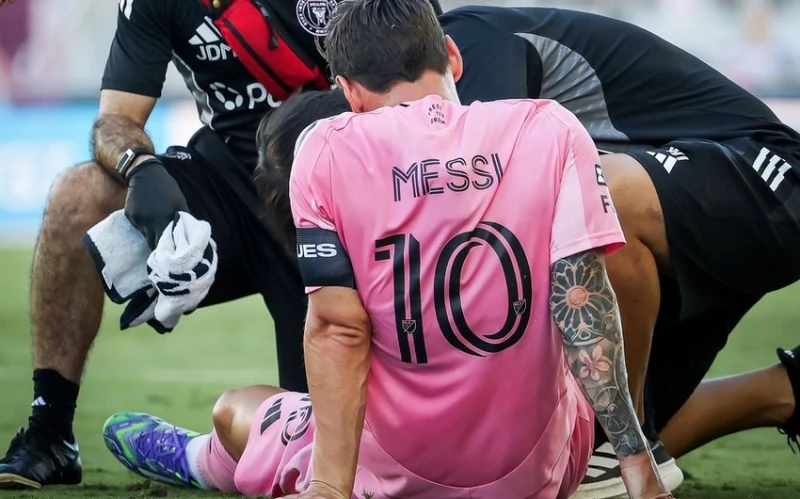 Messi, Inter Miami - Necaxa Maçında Sakatlandı;