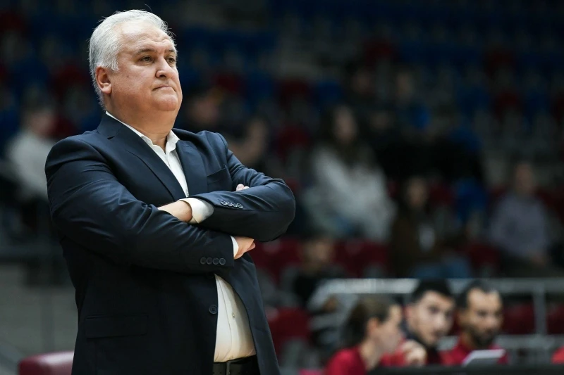 Basketbol Takımımız Yeni Baş Antrenörüyle