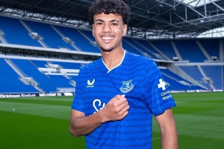 Everton, Bayern Defans Oyuncusunu Transfer Etti - RESMİ
