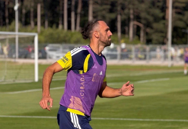 Fənərbağçanın yeni transferi Vedat Muriqi zədələndi