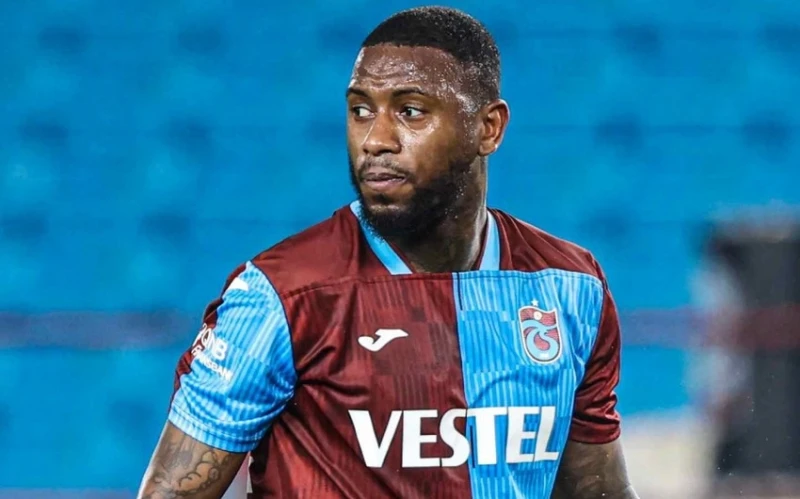Superliqa təmsilçisi niderlandlı futbolçu ilə yollarını ayırıb