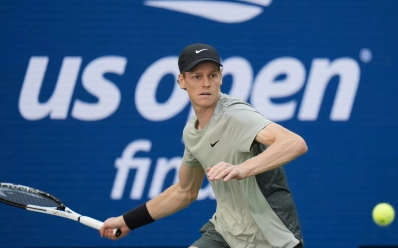 Yannik Sinner Böyük Dəbilqə turnirlərində rekord qıran ilk italyan tennisçi oldu