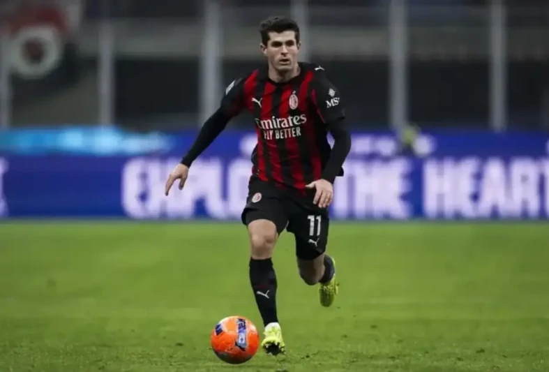 Milan, amerikalı hücumçu Kristian Pulişiç ilə müqaviləni uzadır